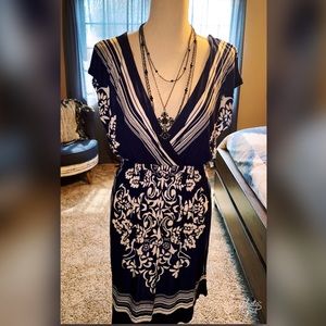 One Clothing cute plunge neckline dress